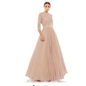 NWT - Mac Duggal - SHIMMERING PLEATED GOWN - Size 14